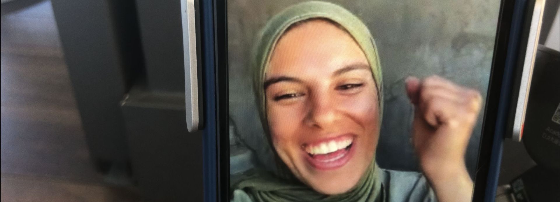 Put your soul on your hand and walk