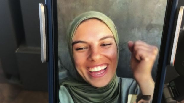 Put your soul on your hand and walk